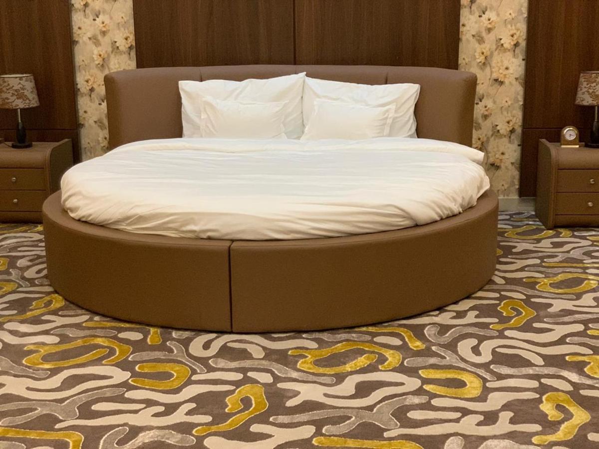 Business Tower Hotel Bisha Kültér fotó
