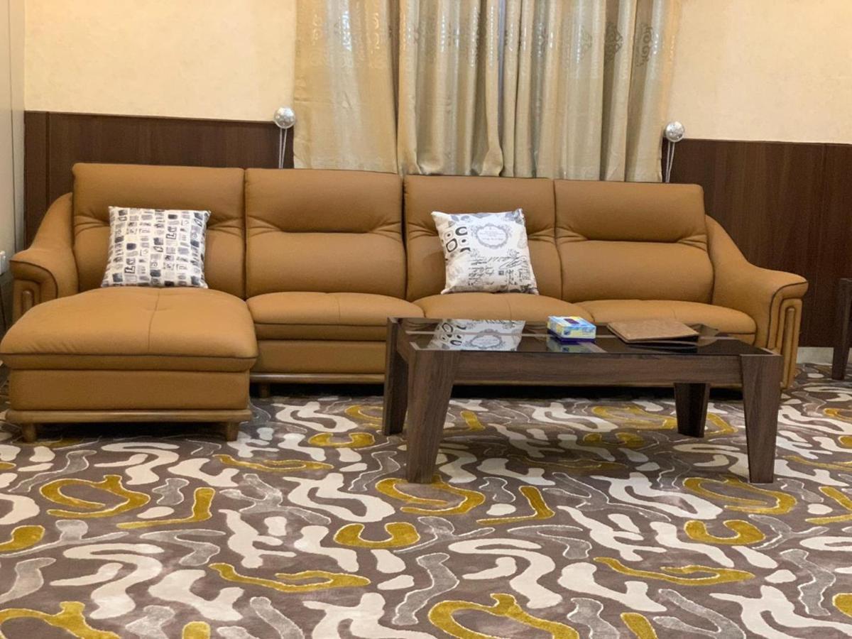Business Tower Hotel Bisha Kültér fotó