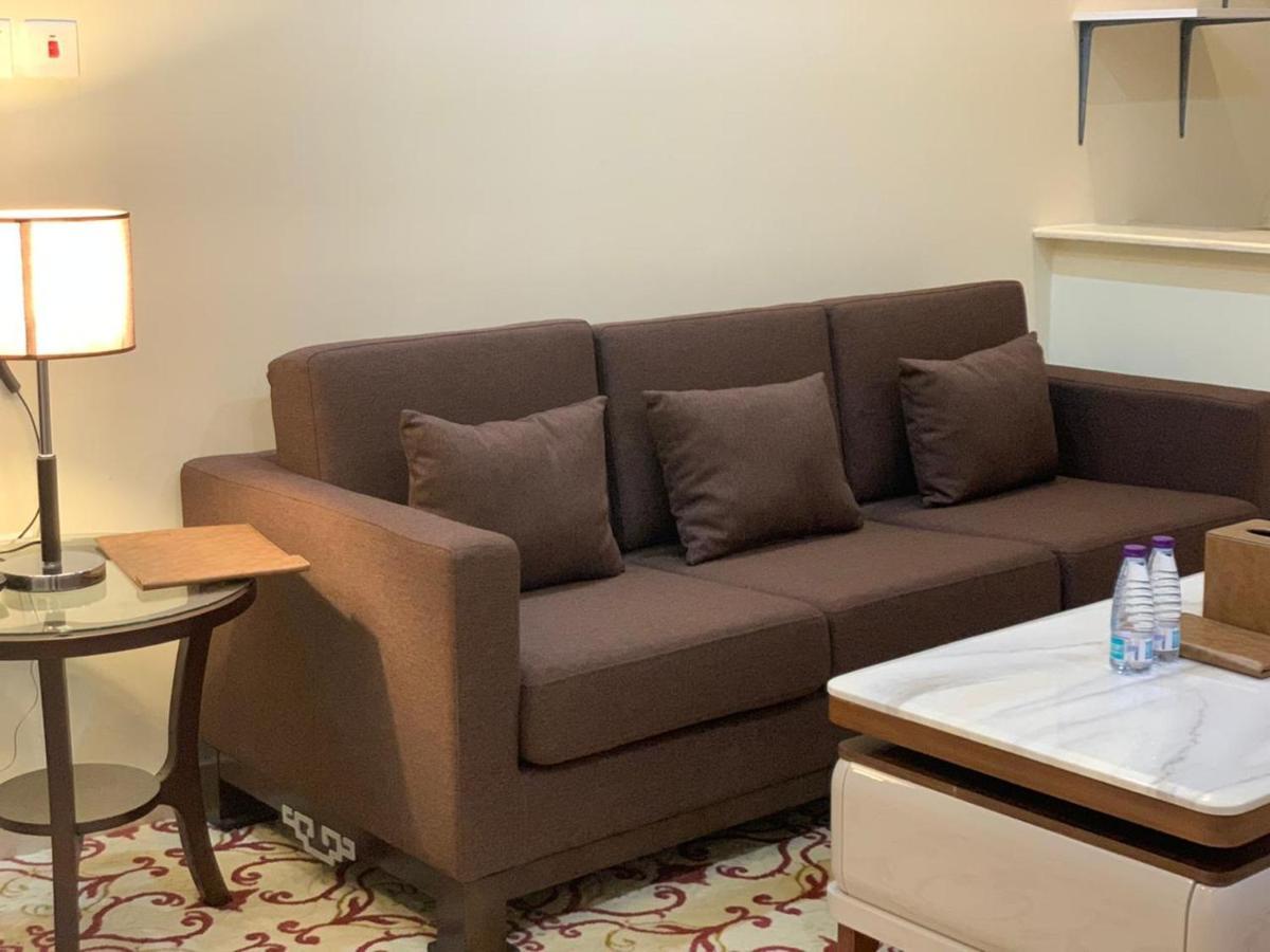Business Tower Hotel Bisha Kültér fotó